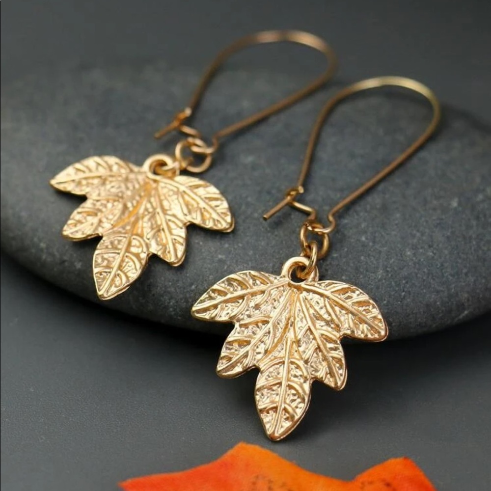 🌻 SALE 4 FOR $25! Golden Leaf Drop Earrings